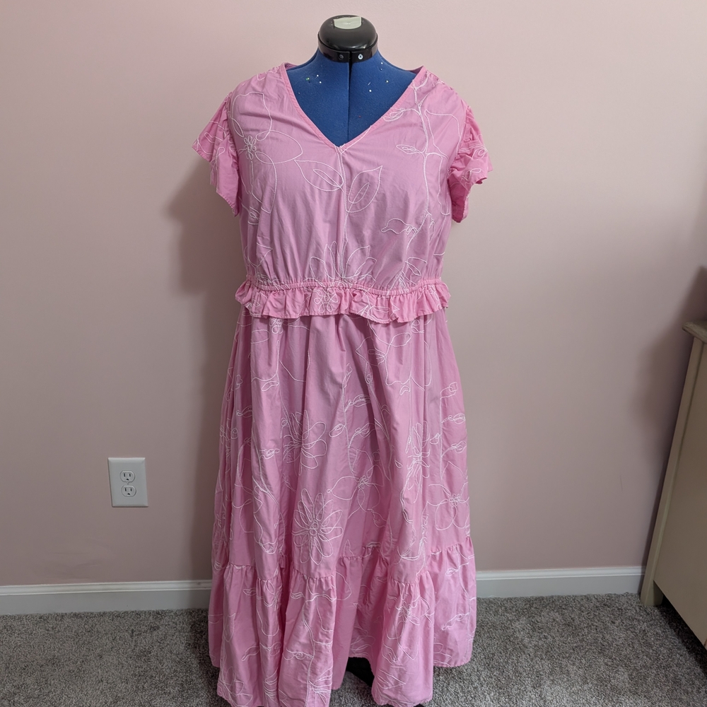 crown & ivy Pink Embroidered V‑Neck Tiered Maxi Dress
